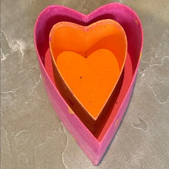 Set of 4 Pink Heart-Shaped Storage Boxes NWT Never Used - Picture 5 of 11